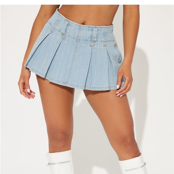 Fashion Nova Claire Micro Pleated Pleated Skort - Picture 2 of 9